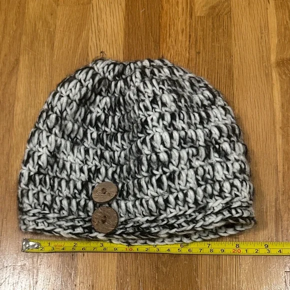 *last chance* C.C | Tan Knit Beanie with Metallic Accents + 2 winter hats - Picture 15 of 16